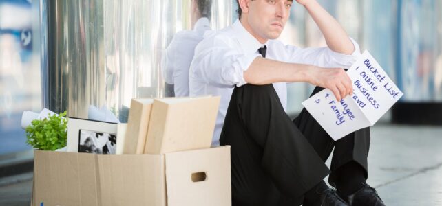 Got Layoff? Now is the Time to Start a Business Online